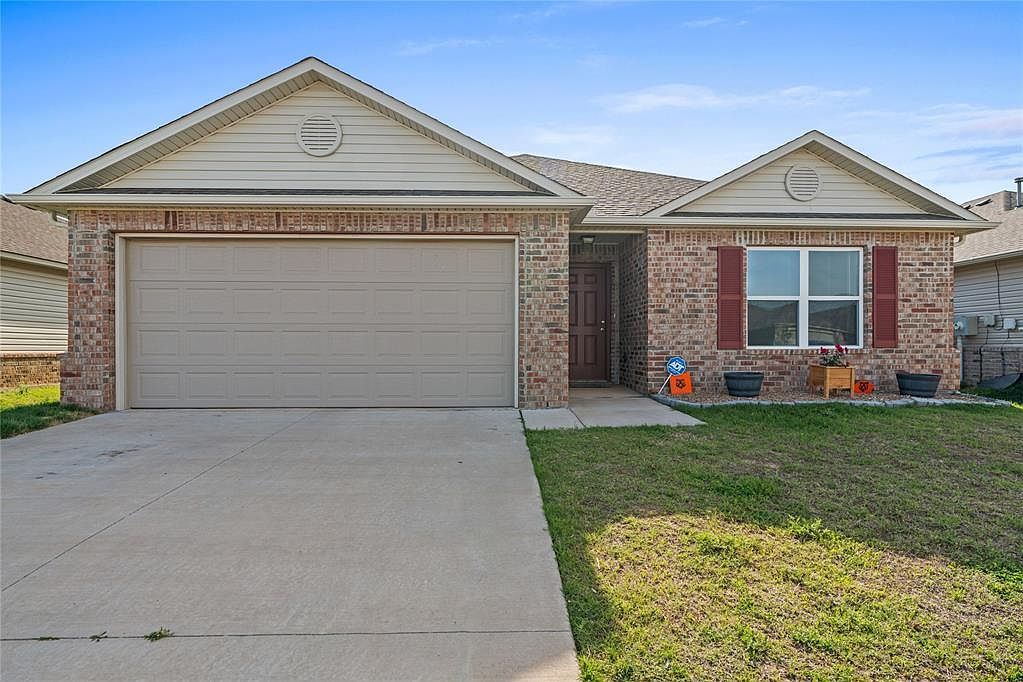 1319 Chuck Wagon Dr El Reno, OK 73036, 73036