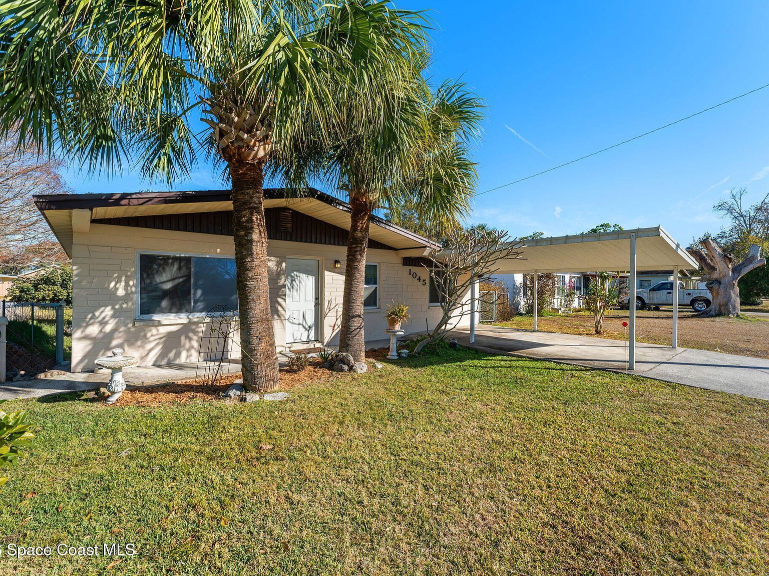 1045 Collins St Melbourne, FL 32935 - Thumbnail 2