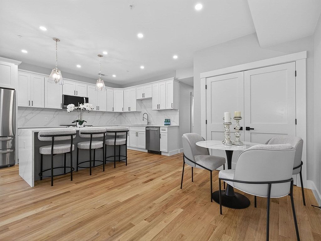 60 Stanley St #203 Dorchester, MA 02125 - Thumbnail 2