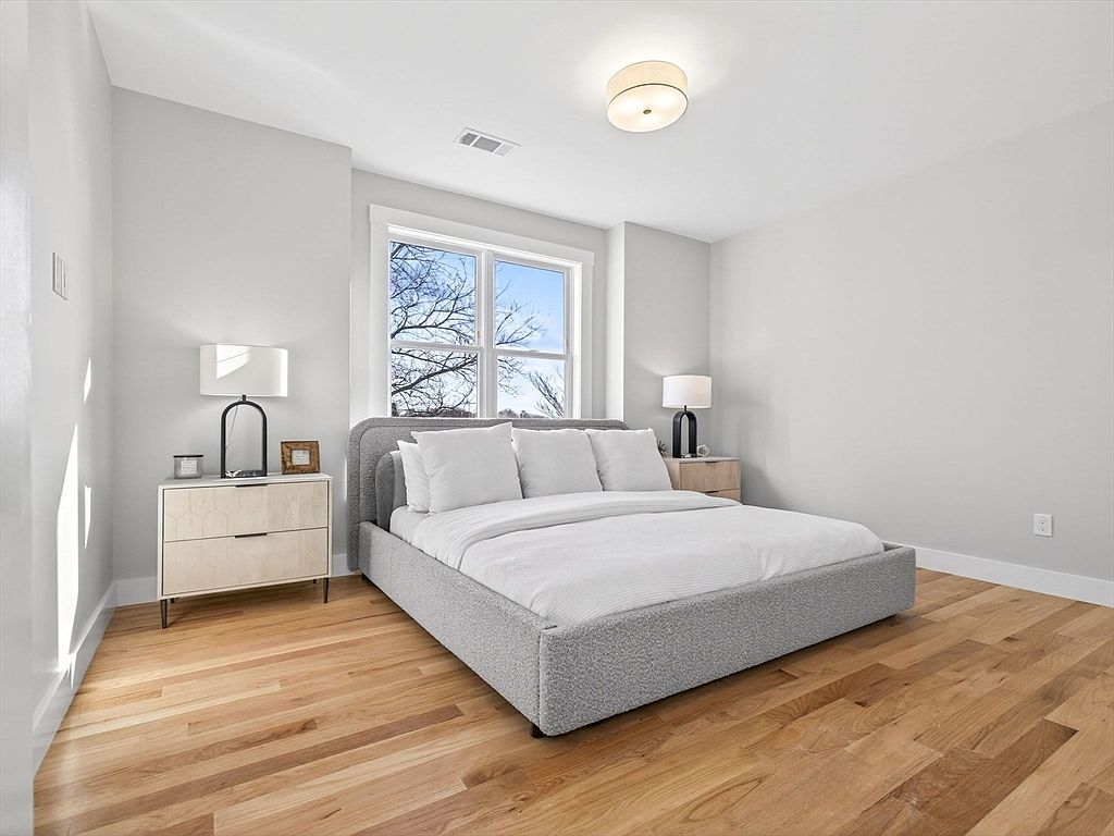 60 Stanley St #202 Dorchester, MA 02125 - Thumbnail 2