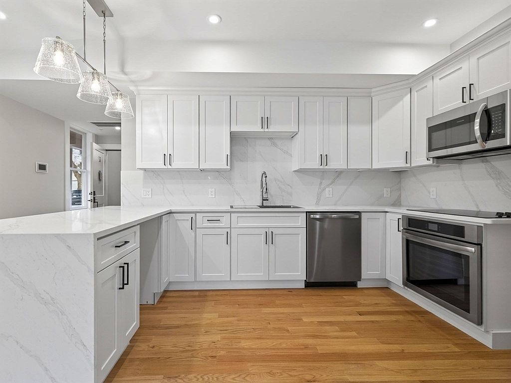 60 Stanley St #101 Dorchester, MA 02125  | Condominium