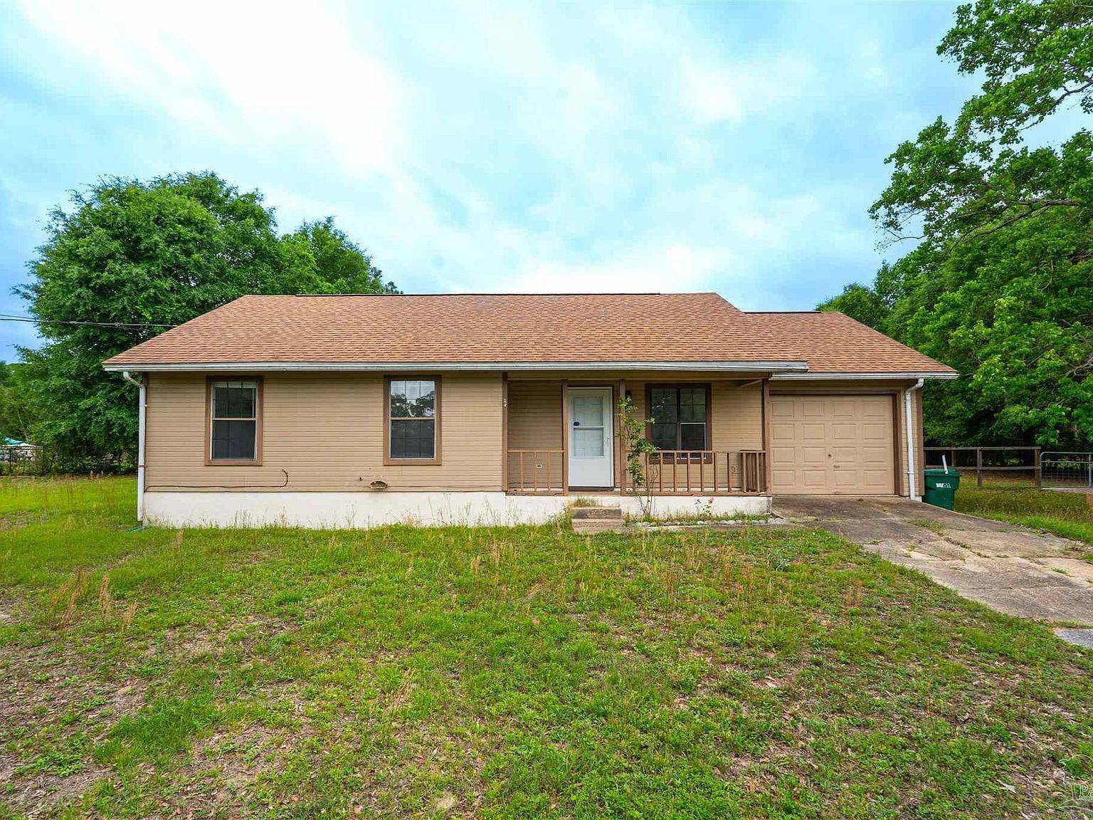 107 Windsor Dr Crestview, FL 32539 | Single Family