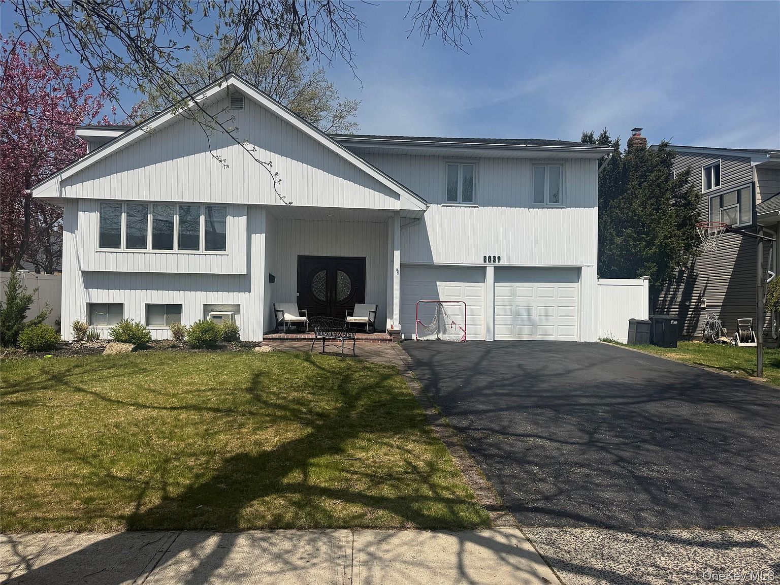 2039 Ellen Dr Merrick, NY 11566  | Single Family