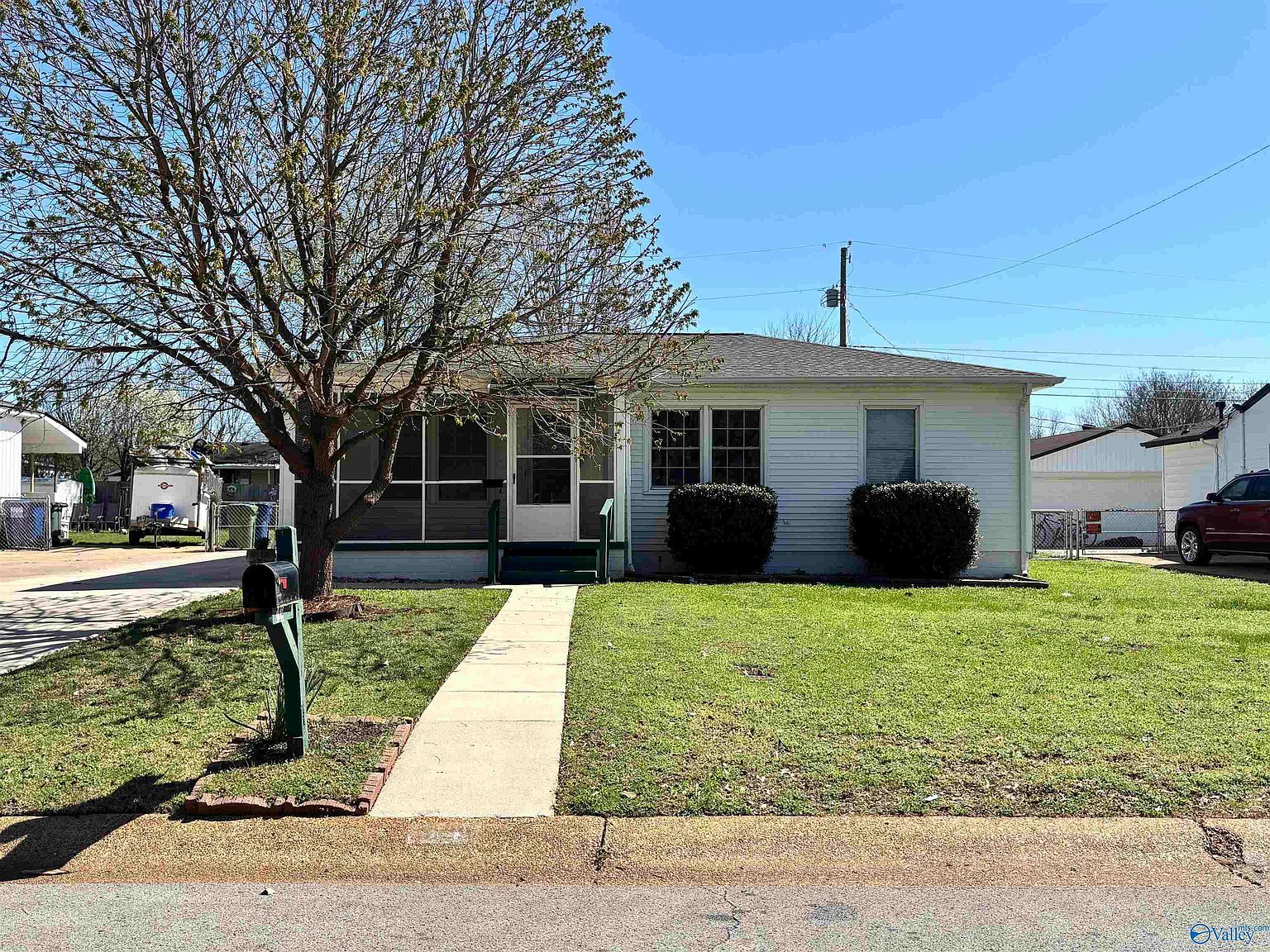 3109 Hillsboro Rd SW Huntsville, AL 35805 - Thumbnail 2