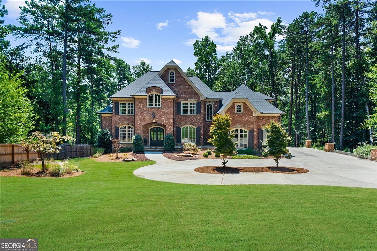 6806 Misty Cove Ln Flowery Branch, GA 30542 - Thumbnail 2