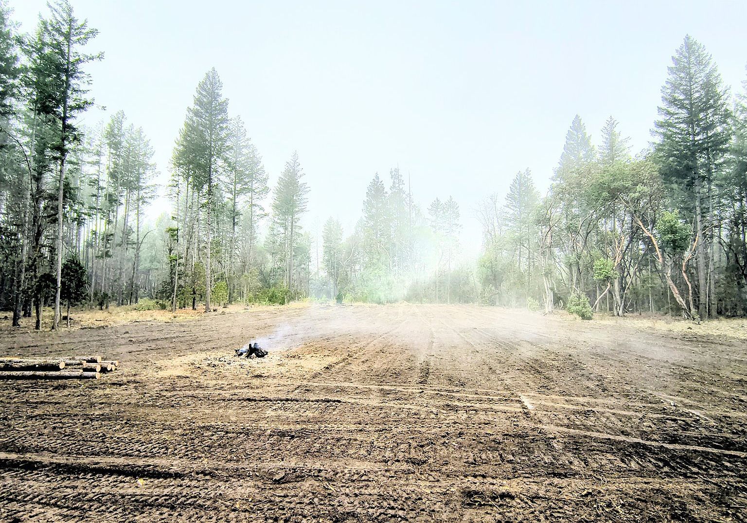 2100 Saratoga Way Grants Pass, OR 97526 - Thumbnail 2