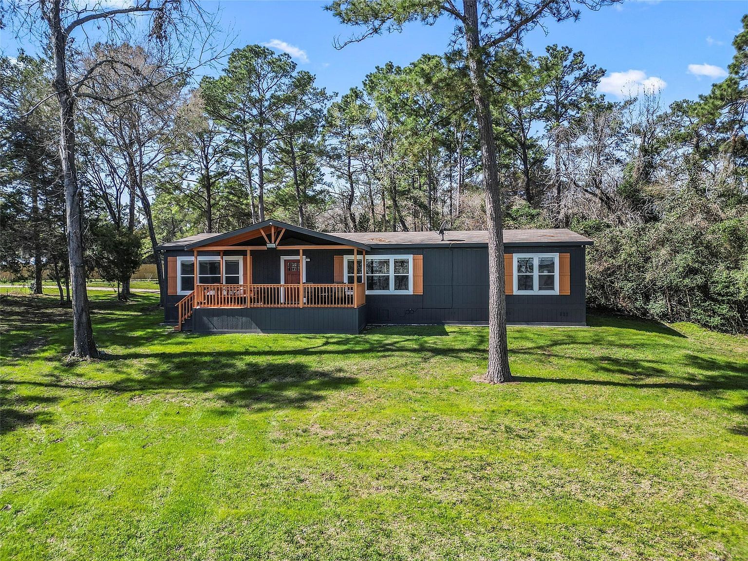 375 Lonesome Dove Trl Trinity, TX 75862 - Thumbnail 2