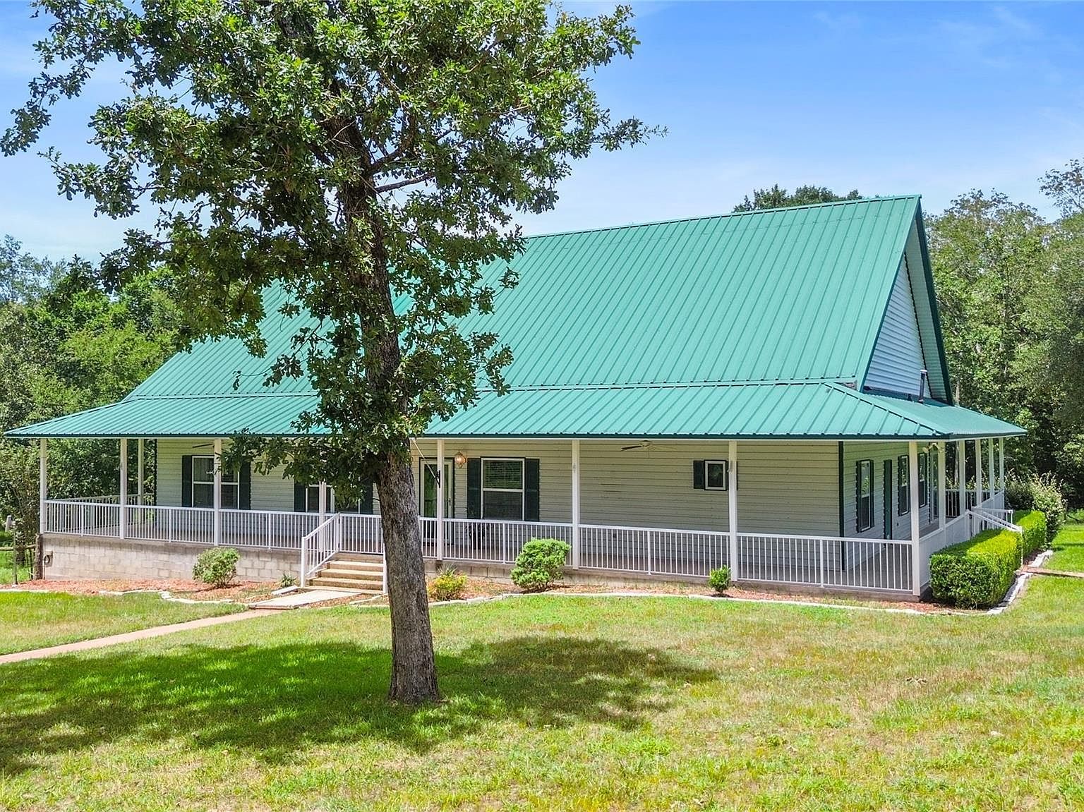 24 Oak Creek Dr Huntsville, TX 77340 - Thumbnail 2