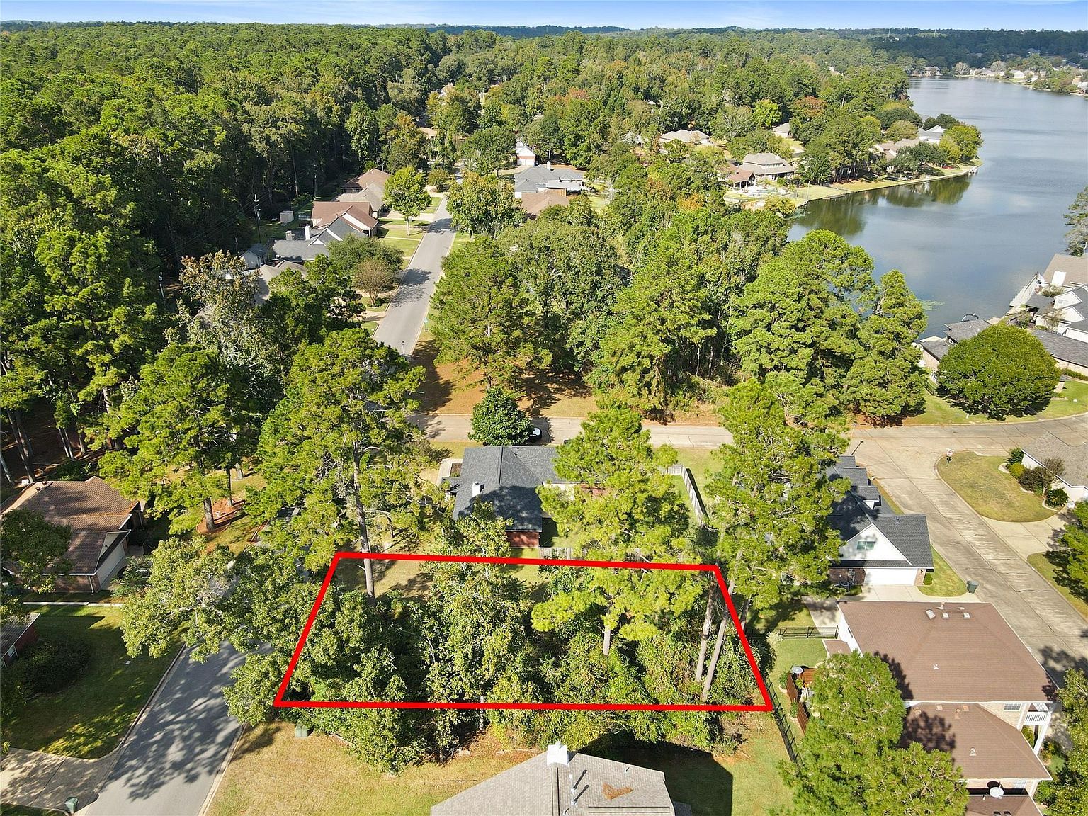 1454 River Oaks Dr Huntsville, TX 77340 - Thumbnail 2