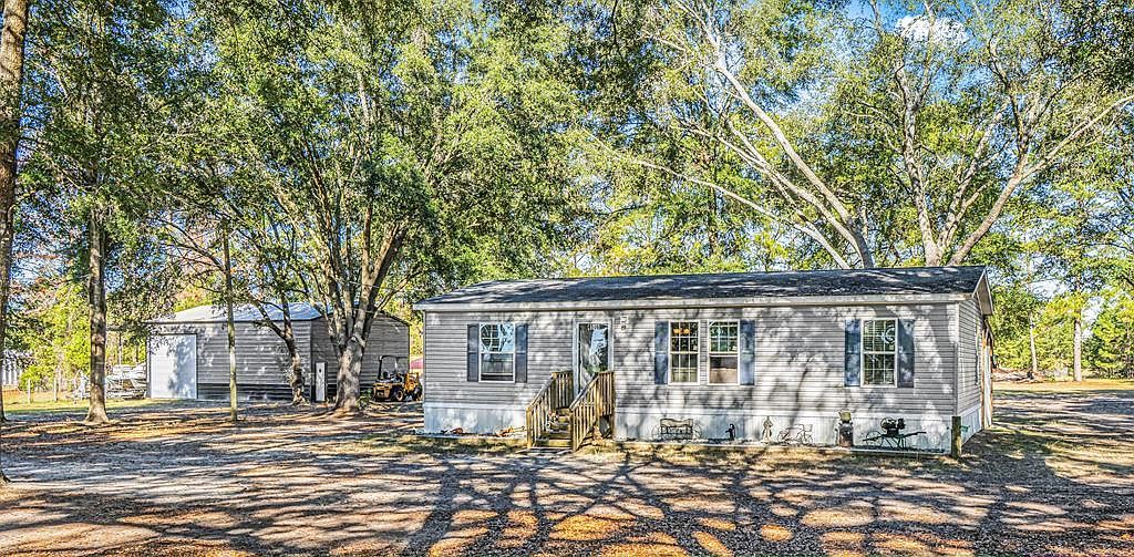 4506 NW 10th St Bell, FL 32619 - Thumbnail 2