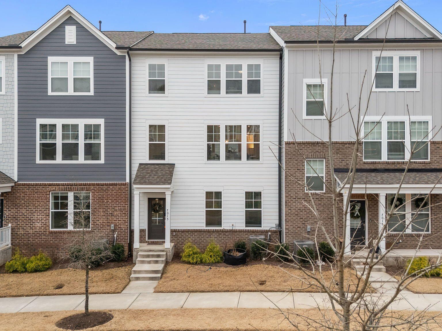 7015 Gentle Pine Pl Raleigh, NC 27613 - Thumbnail 2