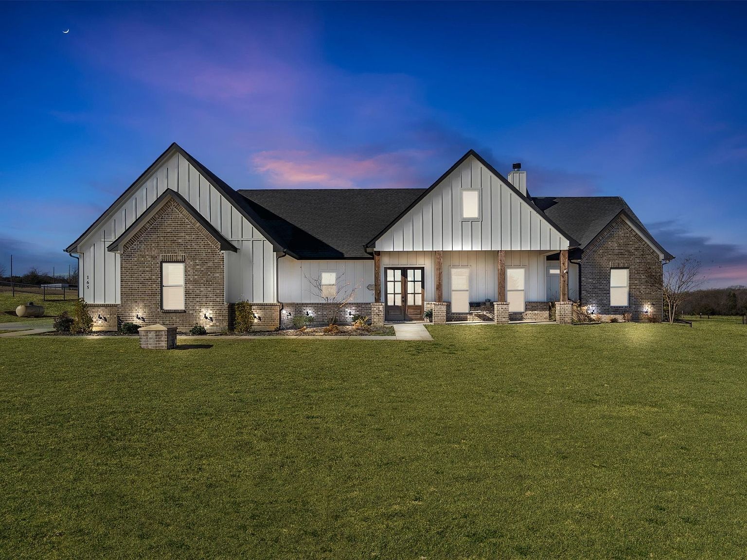 165 Quail Ridge Ct Decatur, TX 76234 - Thumbnail 2