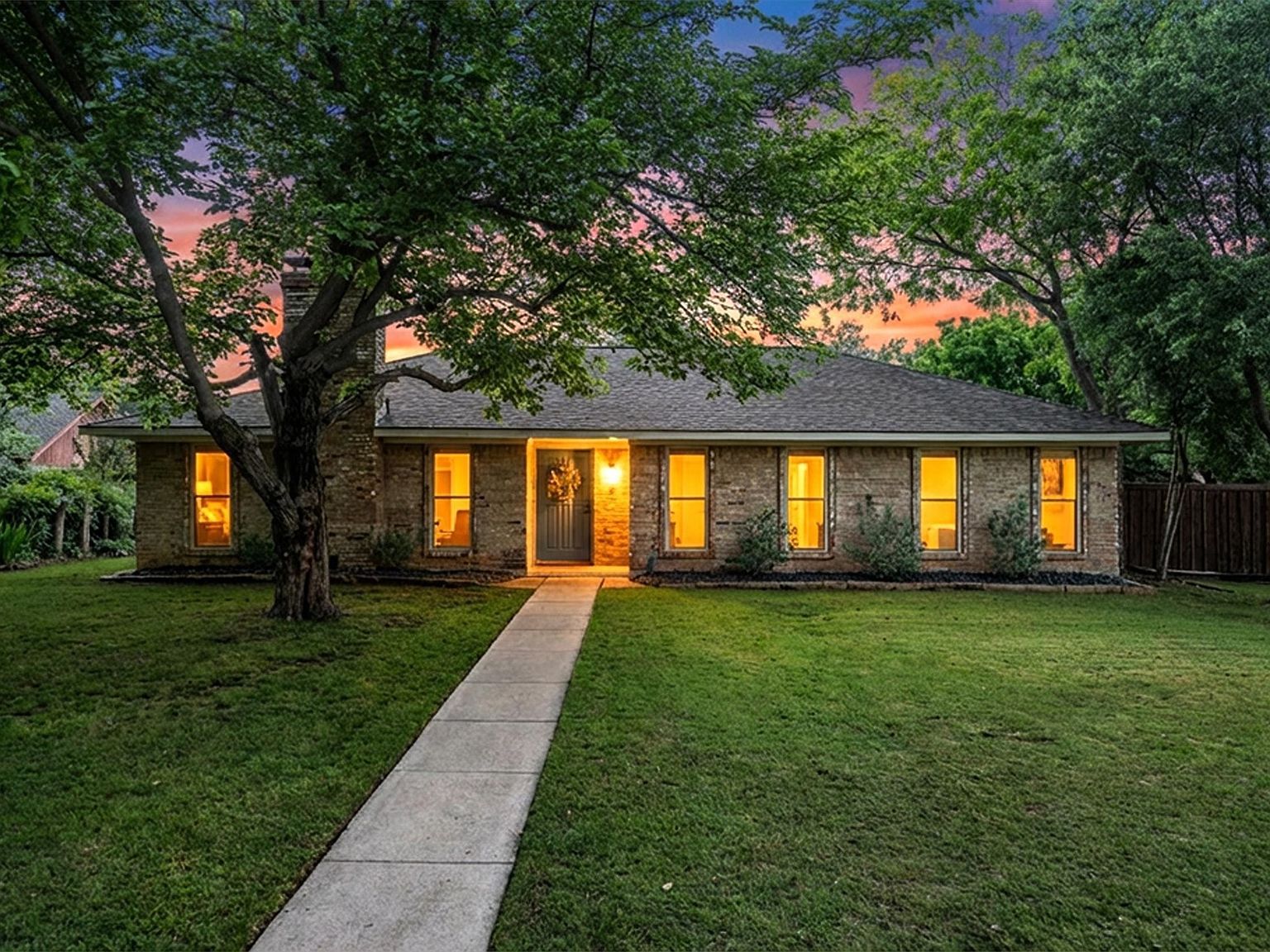 2 Whispering Cir Hickory Creek, TX 75065 | Single Family