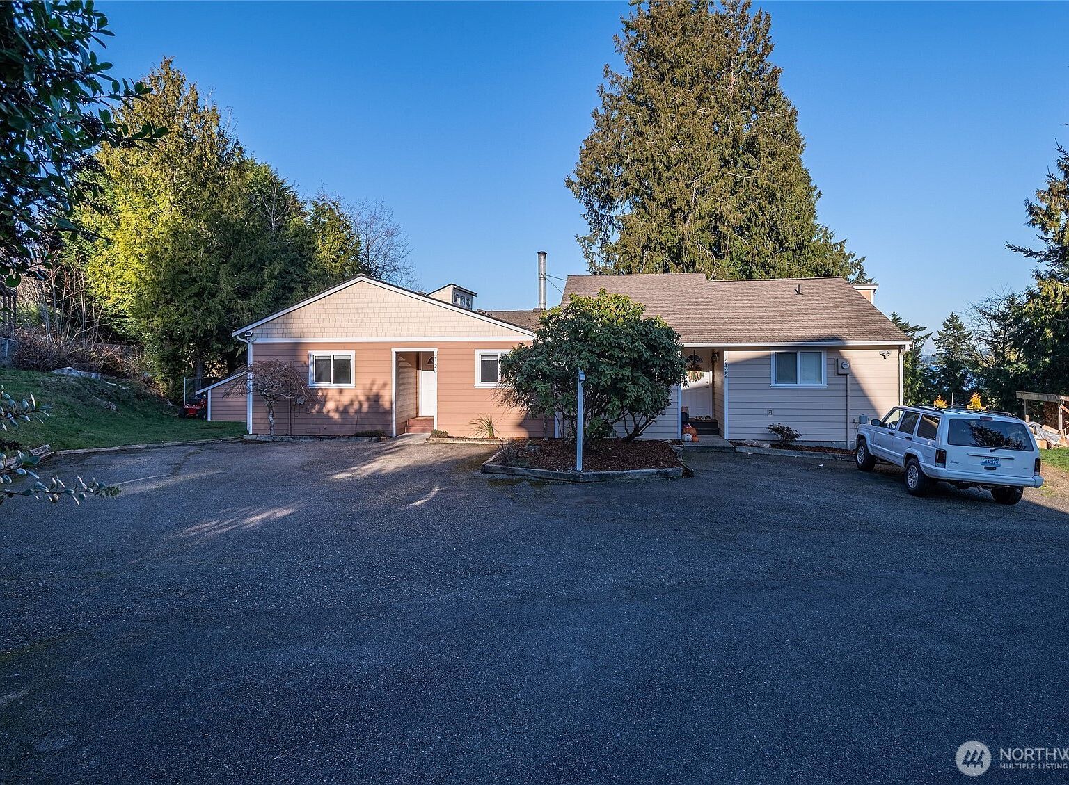 2422 McGregor Dr SE Port Orchard, WA 98366 - Thumbnail 2