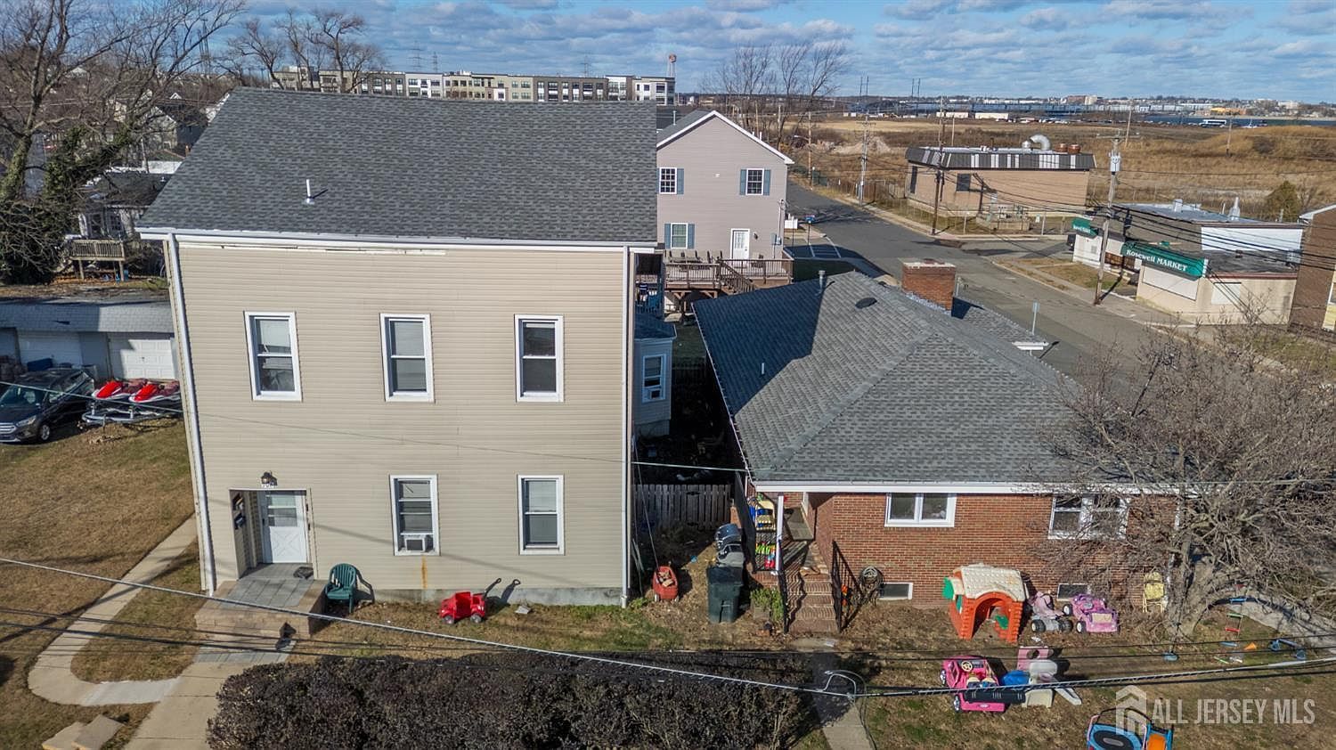 122 S Rosewell St South Amboy, NJ 08879 - Thumbnail 2