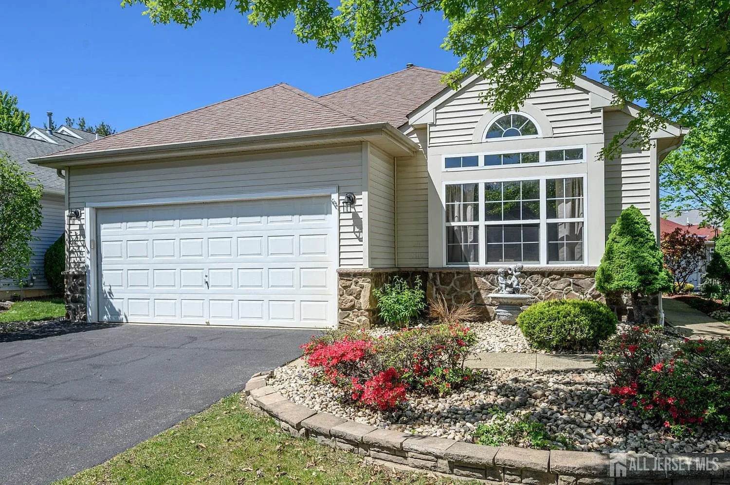 70 Vineyard Ct Monroe Township, NJ 08831, 8831
