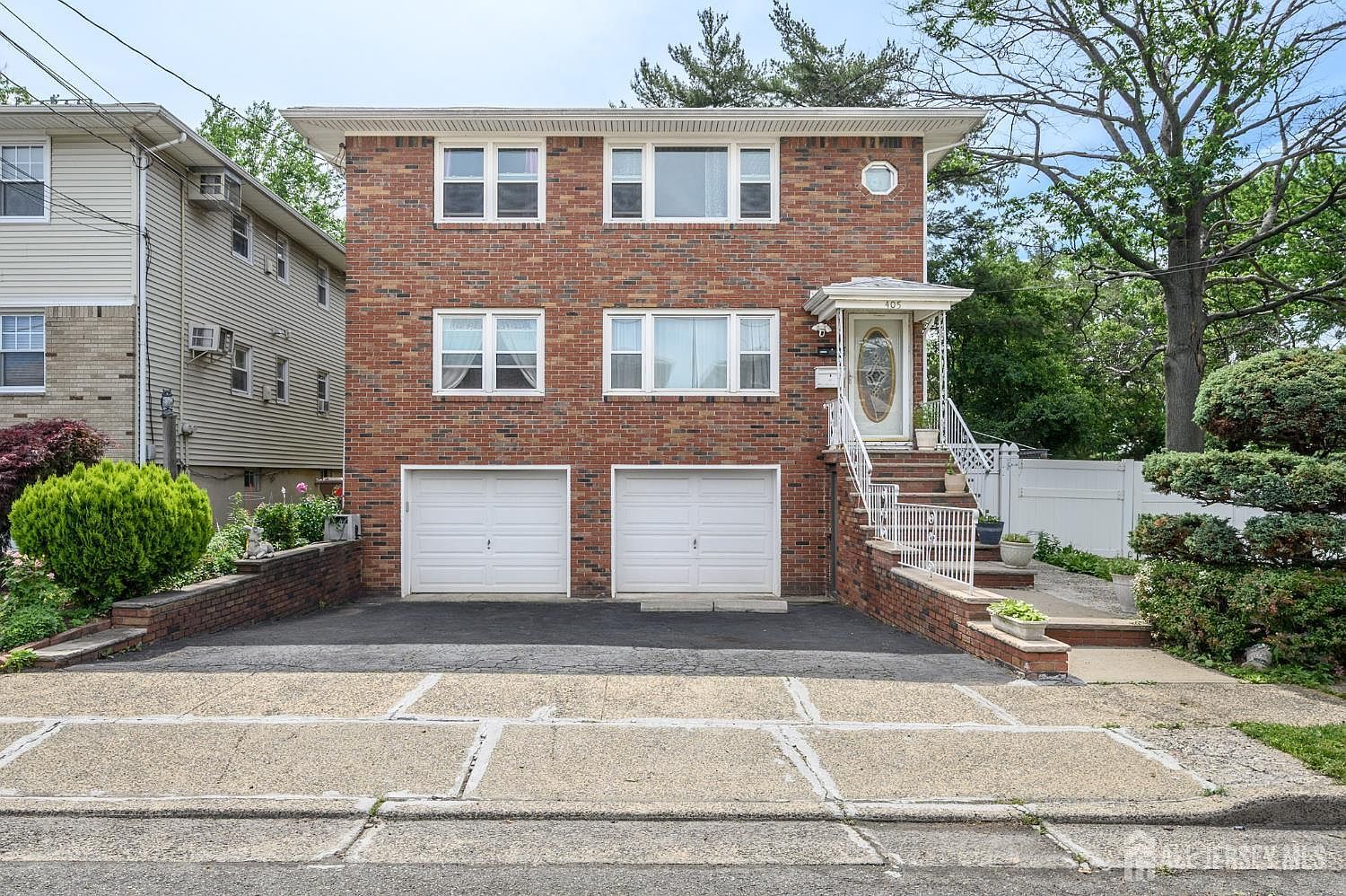 405 Kennedy Dr Linden, NJ 07036, 7036