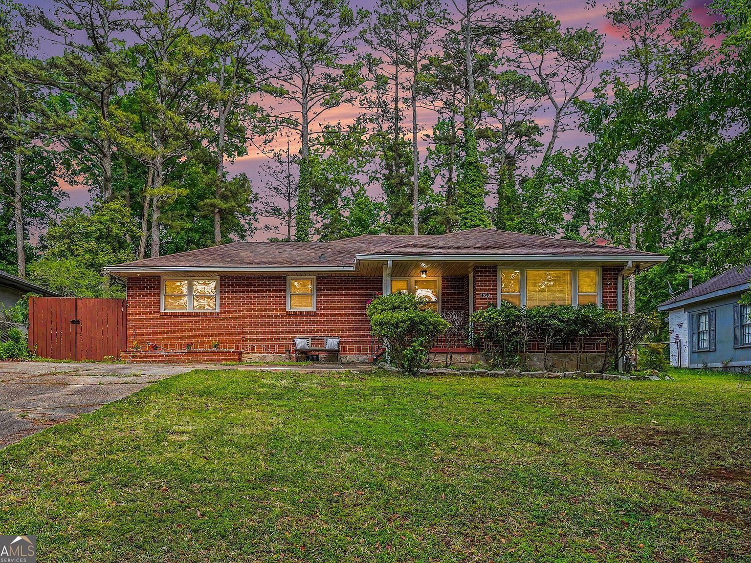 1950 Glendale Dr Decatur, GA 30032, 30032