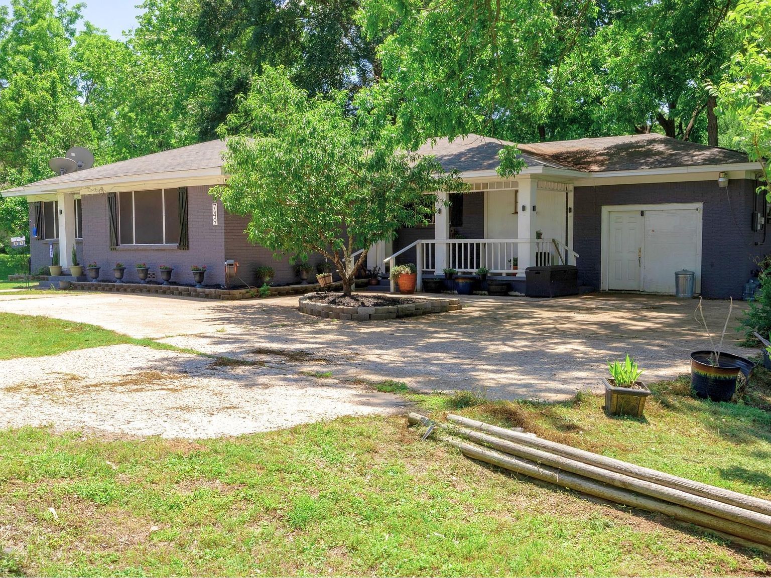 749 S Cass Centerville, TX 75833 | Single Family