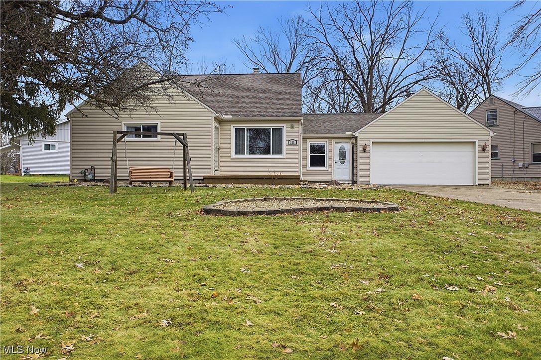 211 Aldrich Rd Youngstown, OH 44515 - Thumbnail 2