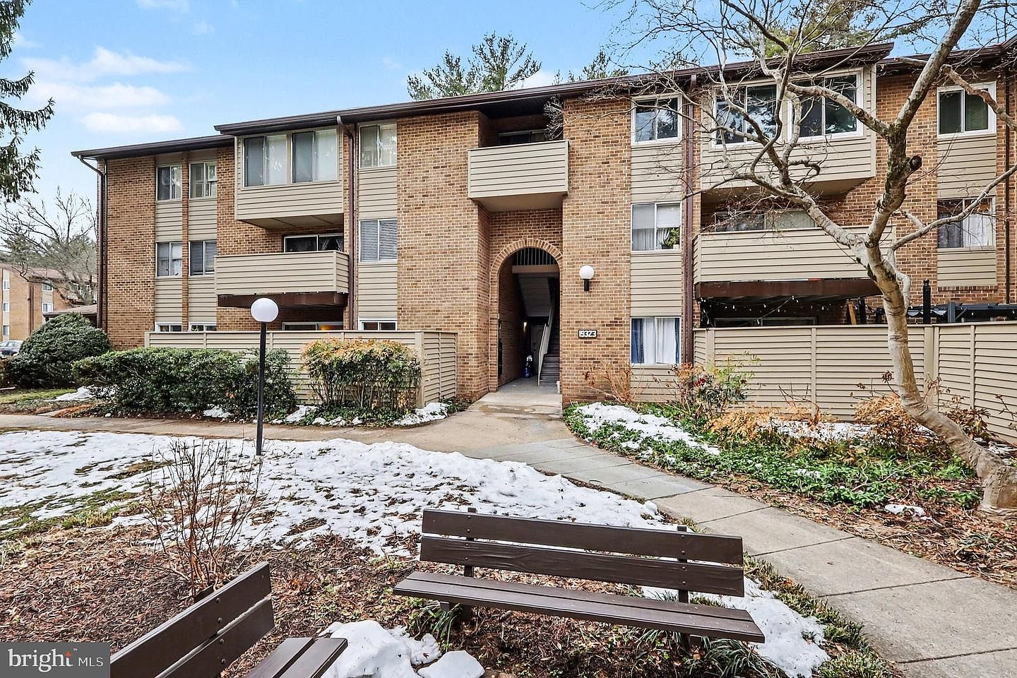 19323 Club House Rd APT 304 Montgomery Village, MD 20886 - Thumbnail 2