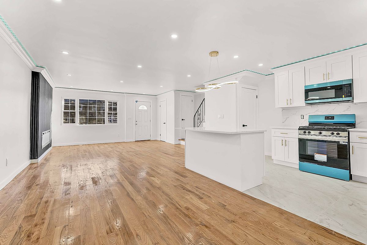 780 Hendrix St #2FAM Brooklyn, NY 11207 - Thumbnail 2