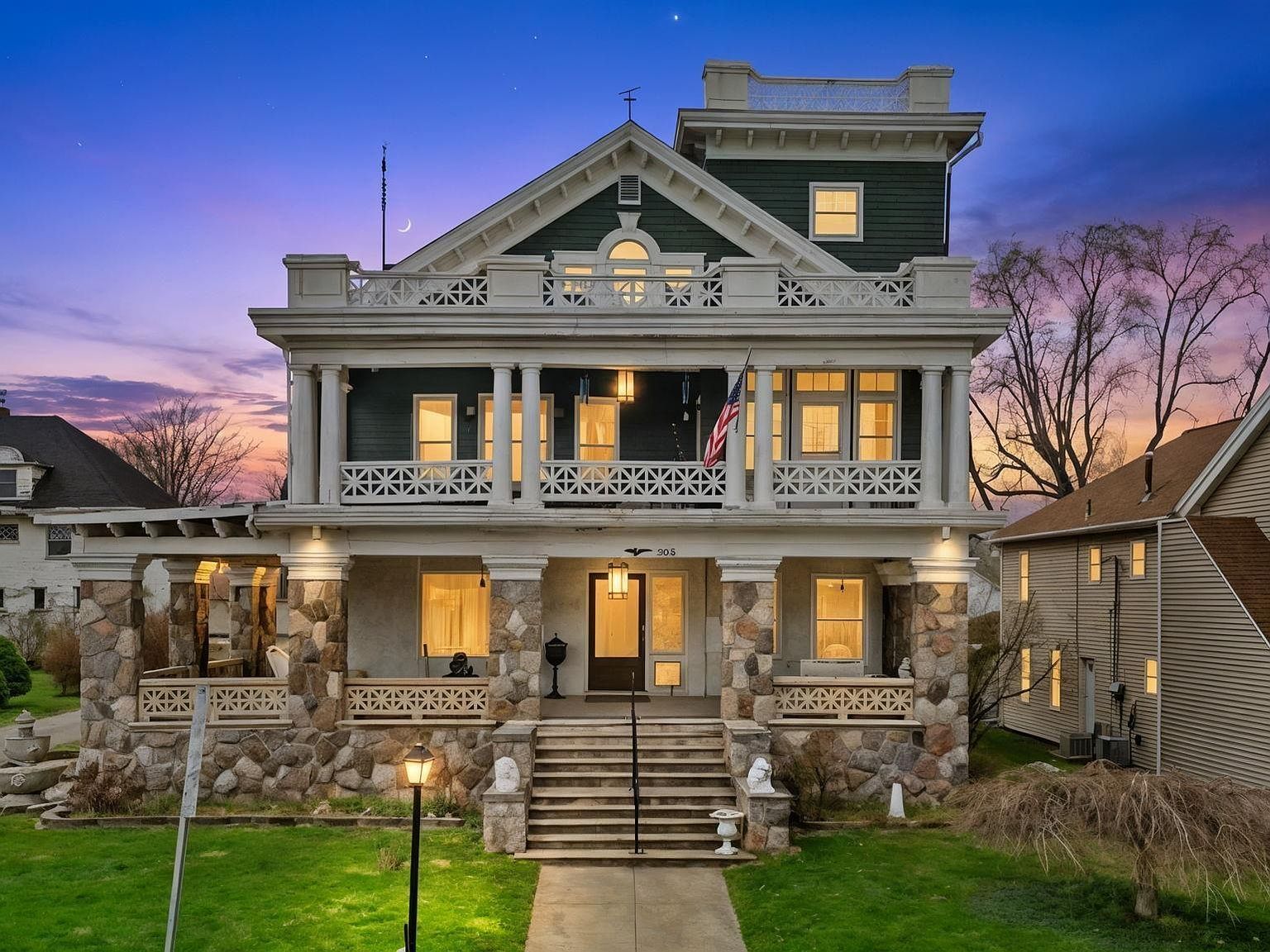 206 S Main St Ligonier, IN 46767  | Single Family