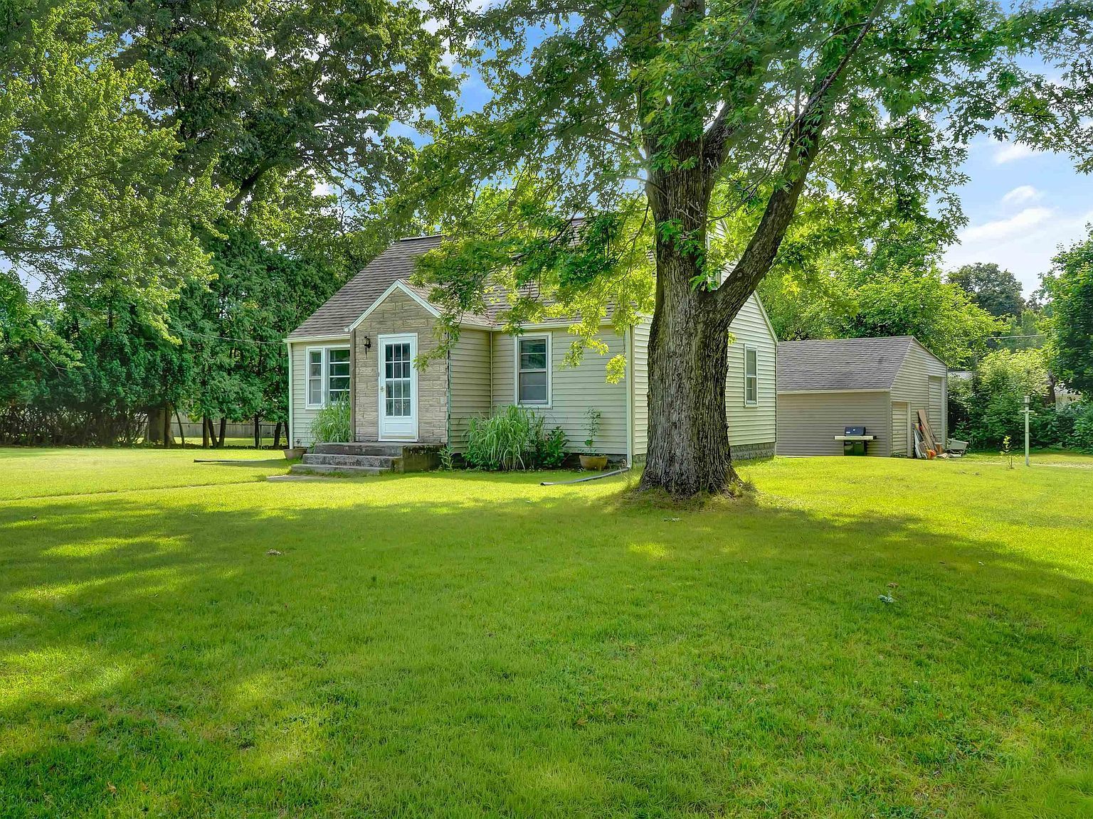 52395 Leland Ave South Bend, IN 46637, 46637