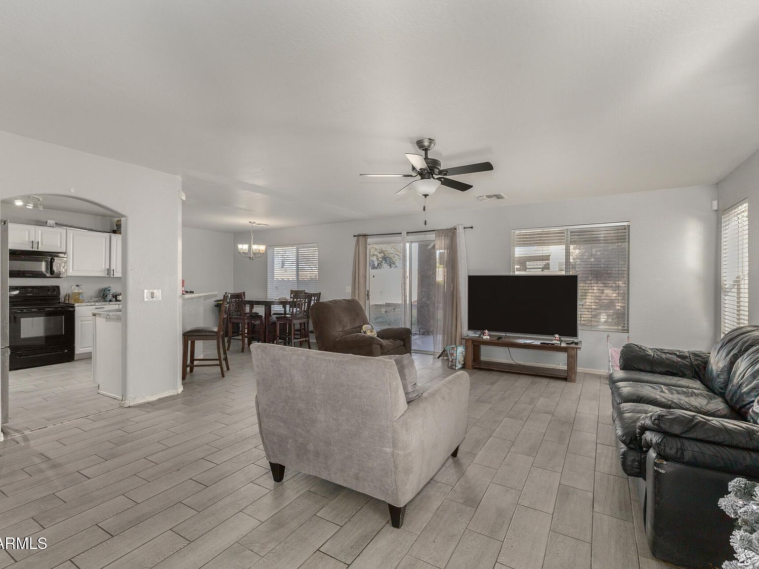 1278 E Stirrup Ln San Tan Valley, AZ 85143 - Thumbnail 2