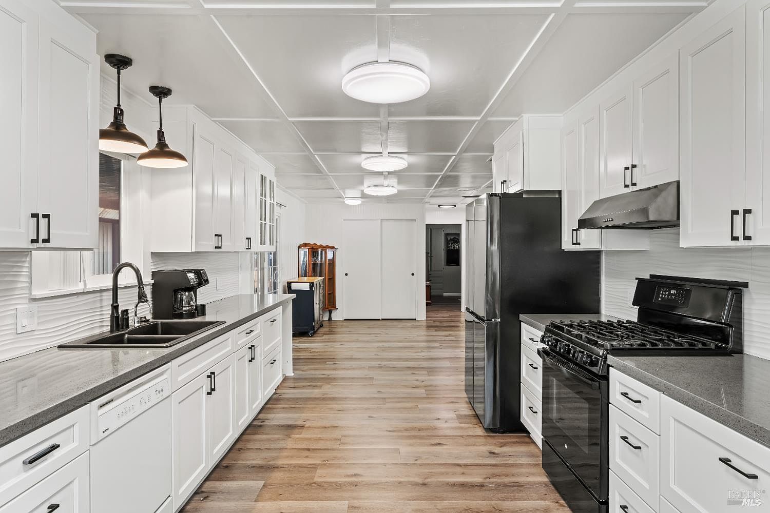 660 Leslie St #11 Ukiah, CA 95482 - Thumbnail 2