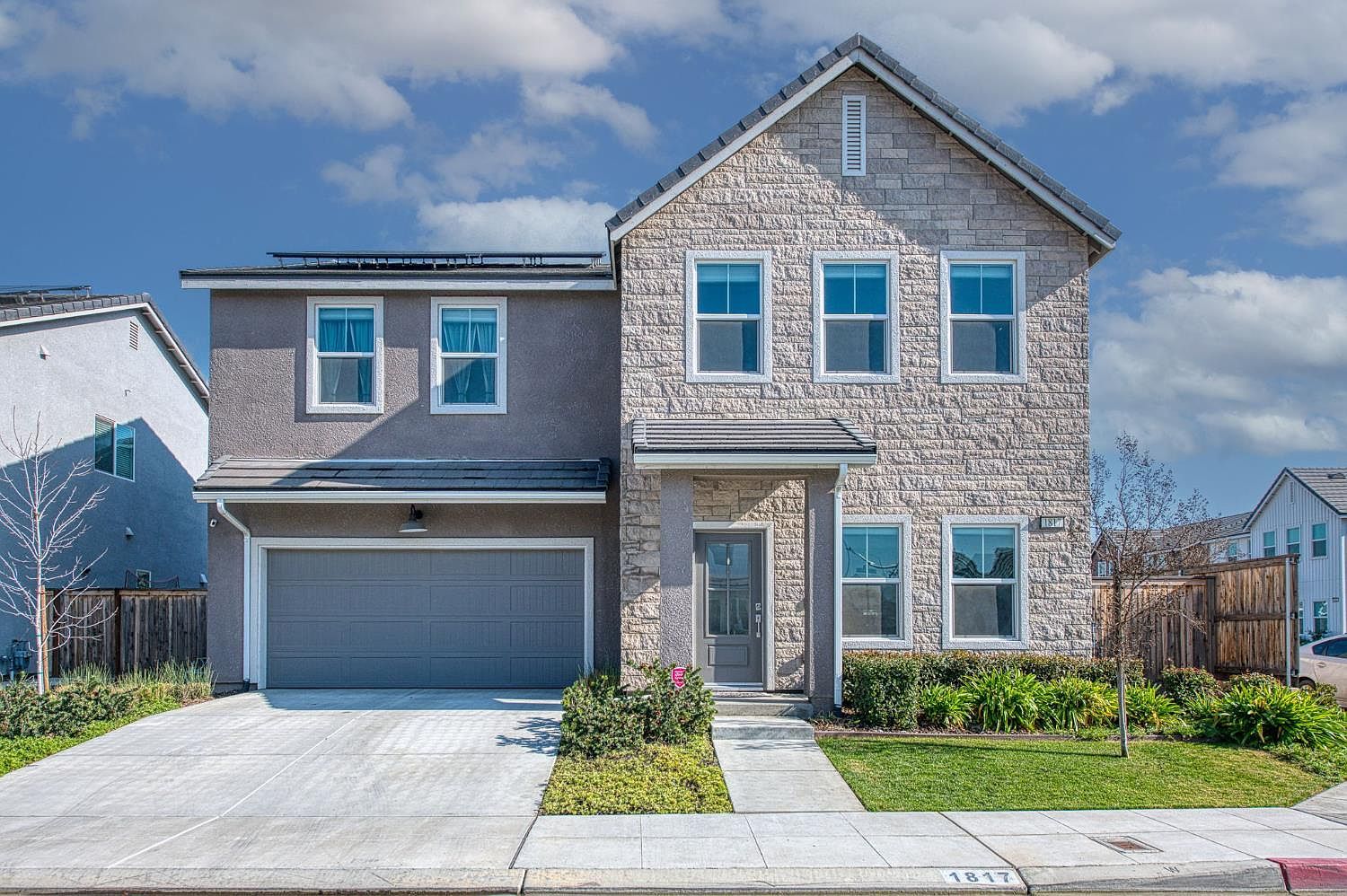 1817 N Phillip Ave Clovis, CA 93619 - Thumbnail 2