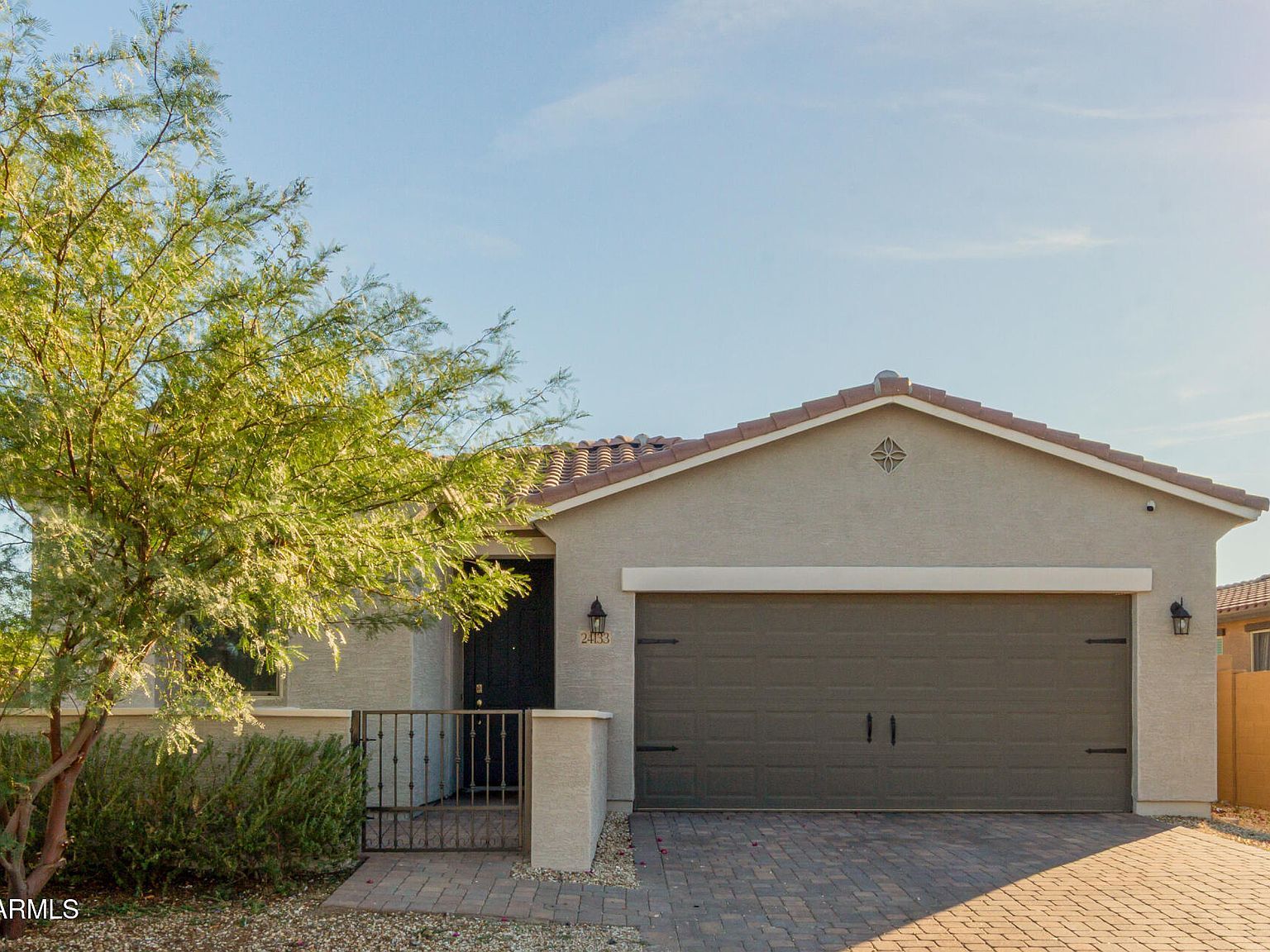 24133 W Gibson Ln Buckeye, AZ 85326 - Thumbnail 2