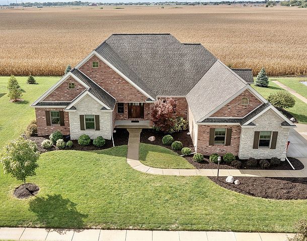 1409 Yorkshire Dr Savoy, IL 61874 - Thumbnail 2