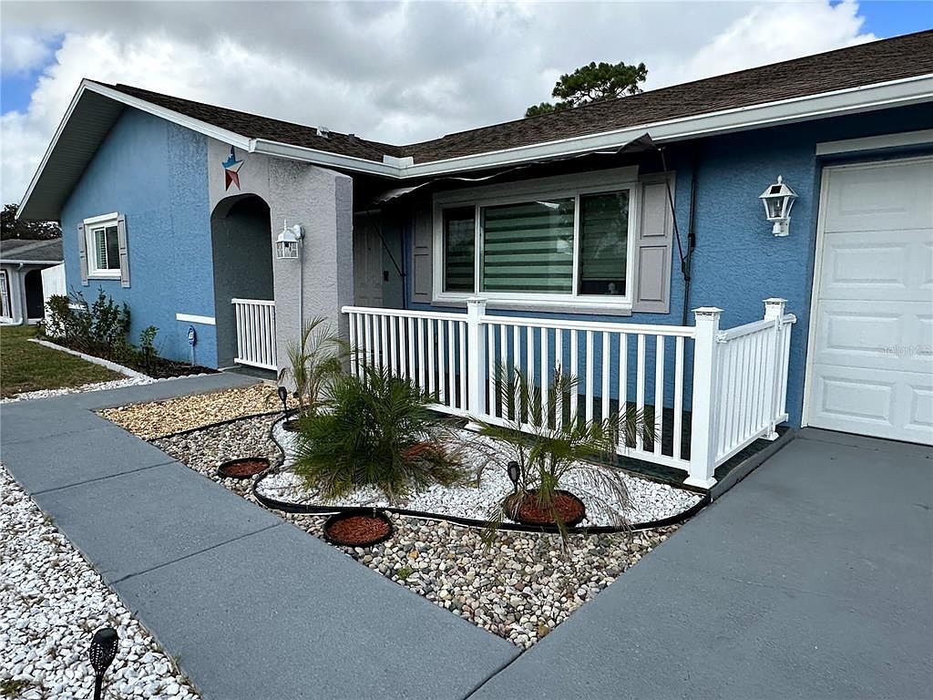 4299 Goldcoast Ave Spring Hill, FL 34609 - Thumbnail 2