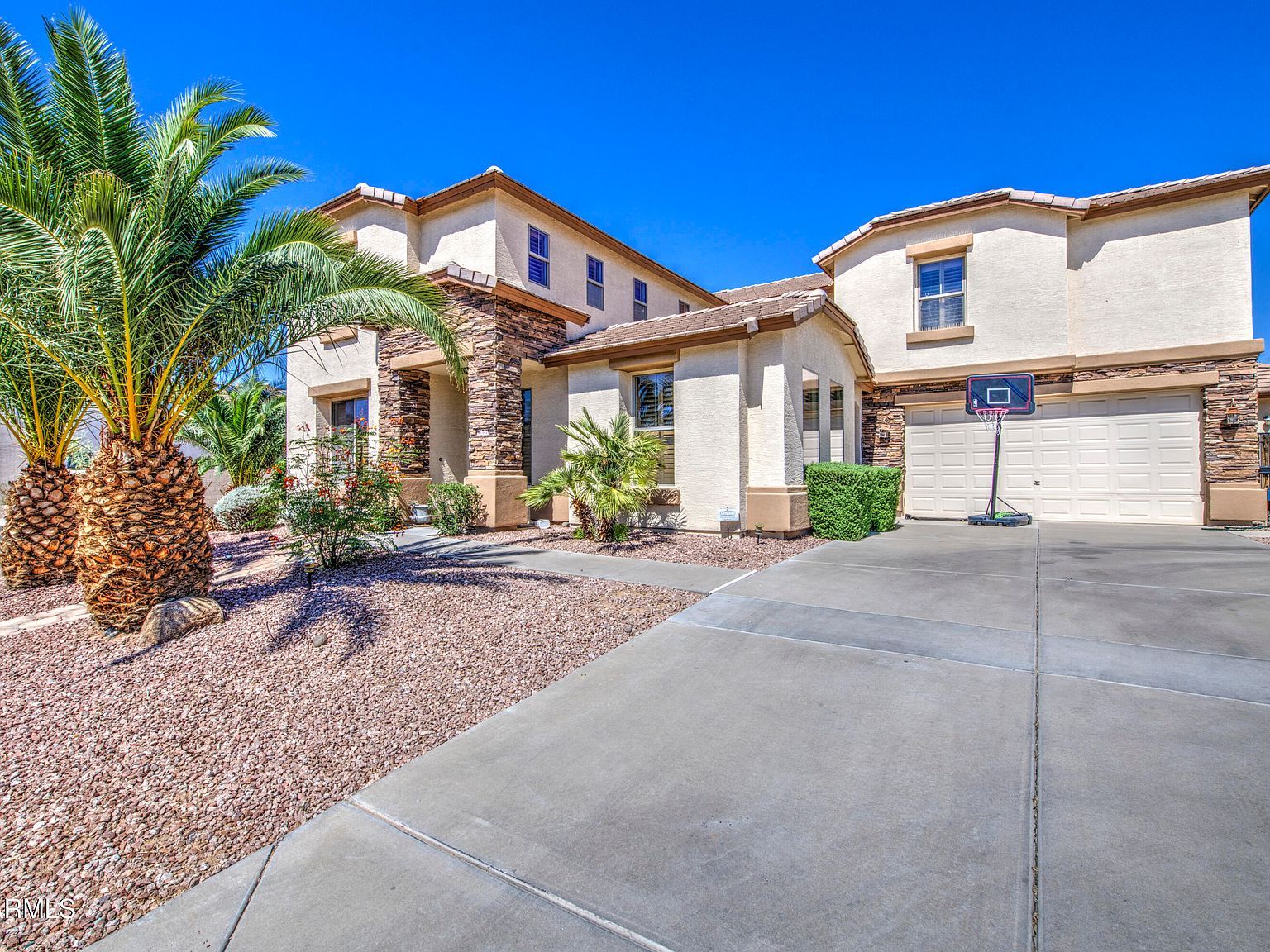 7419 S 25th Dr Phoenix, AZ 85041 - Thumbnail 2