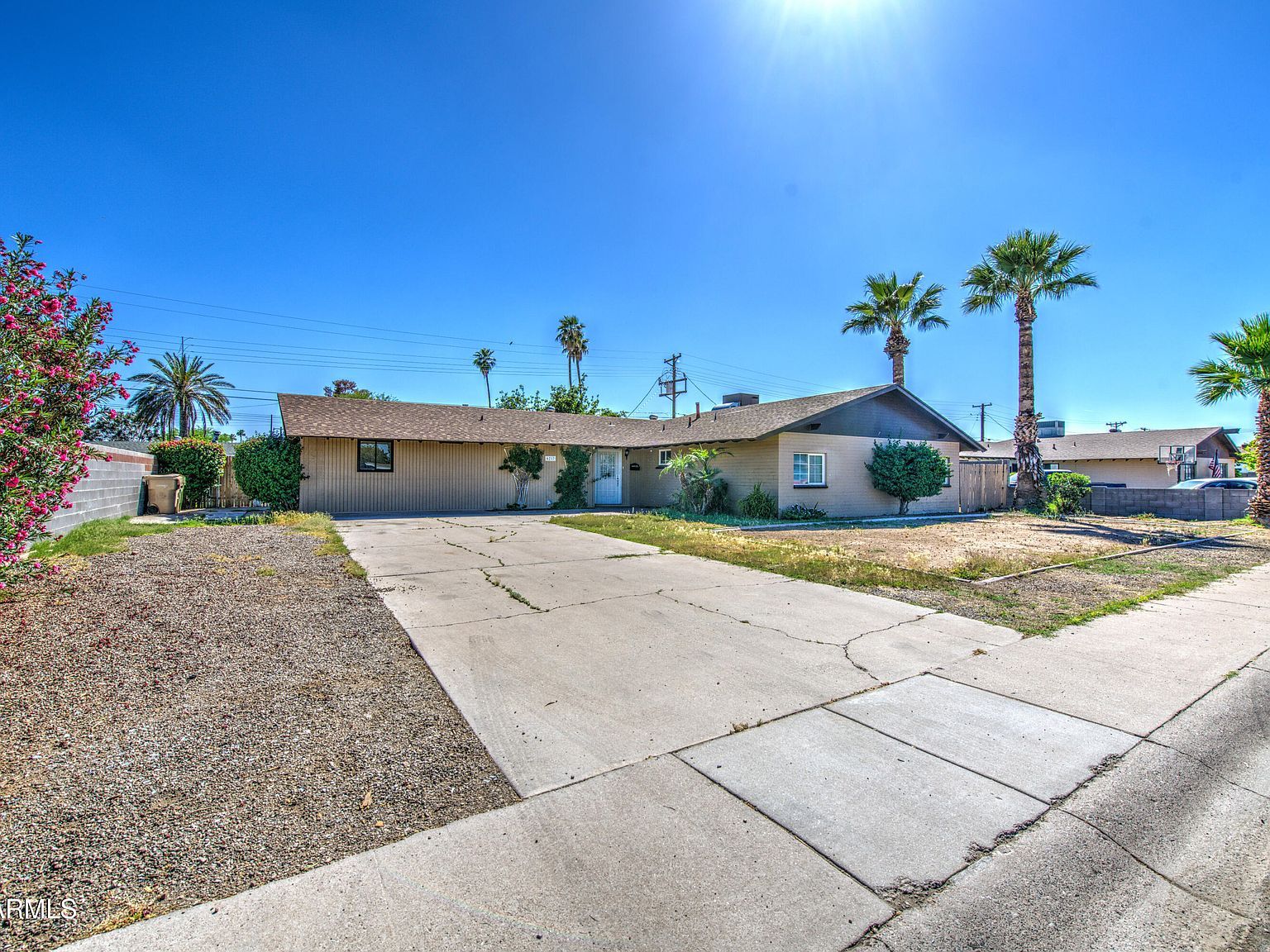 6217 W Medlock Dr Glendale, AZ 85301  | Single Family