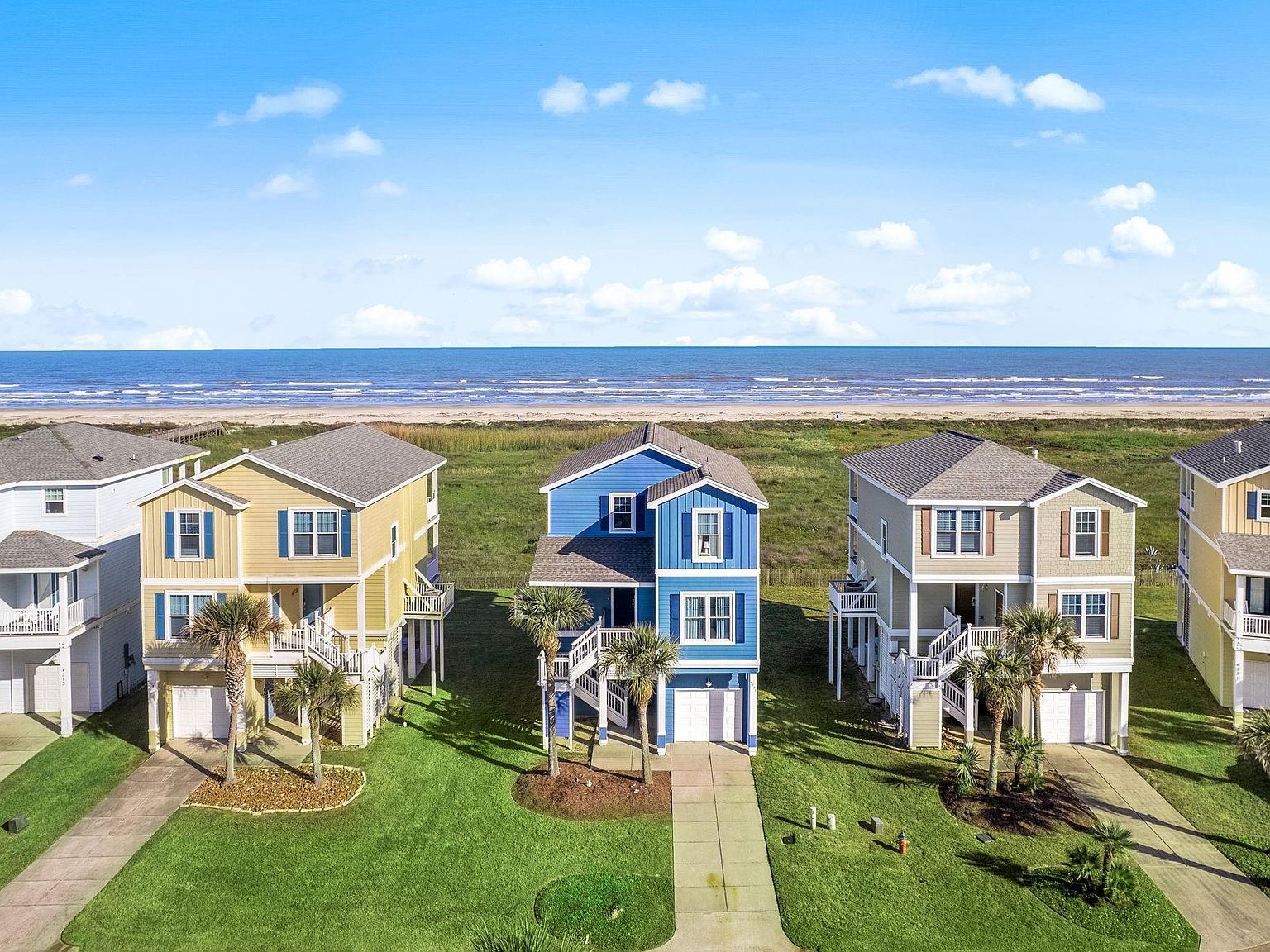 4223 King Rail Cir Galveston, TX 77554 - Thumbnail 2