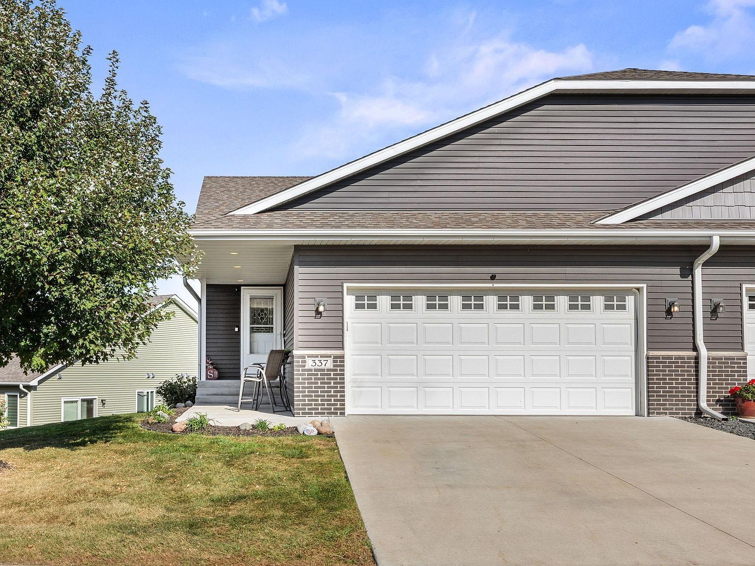 337 2nd St NW Mayer, MN 55360 - Thumbnail 2