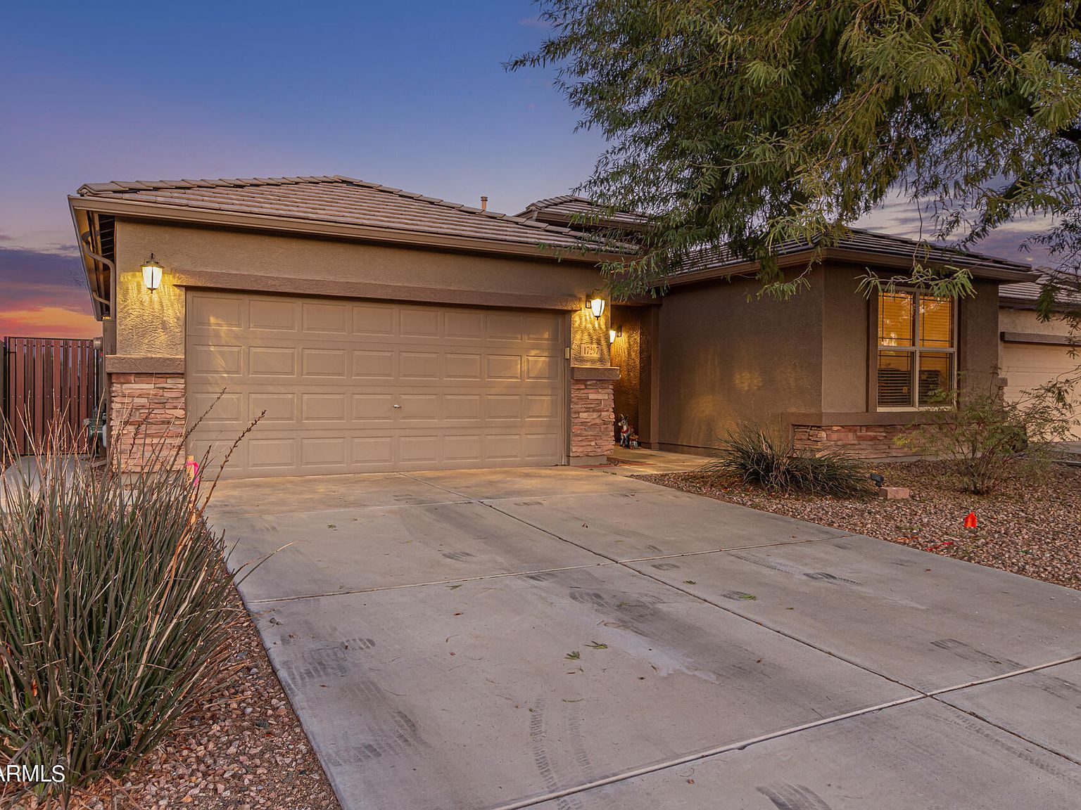 17297 N Cosa St Maricopa, AZ 85138 - Thumbnail 2