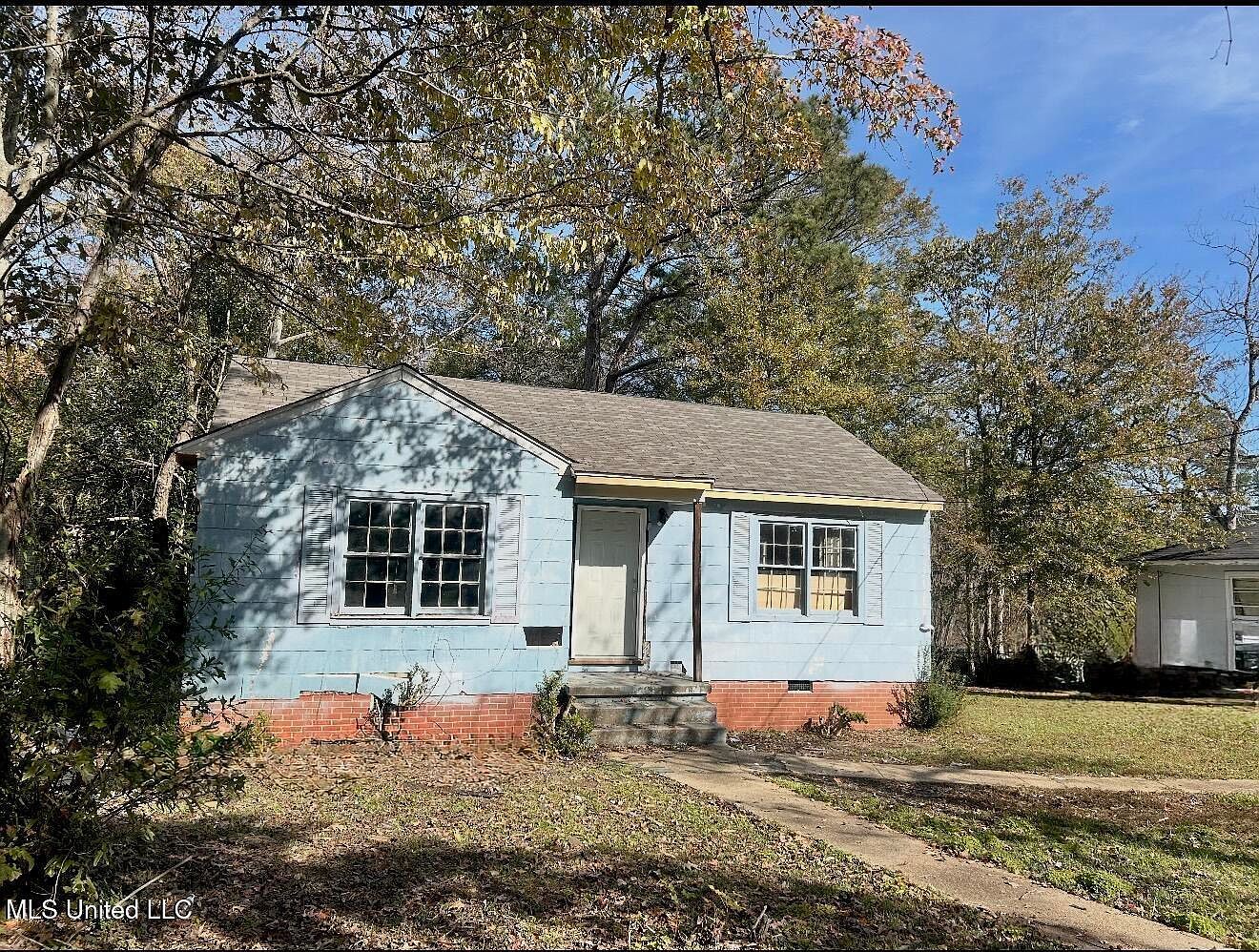 1018 Combs St Jackson, MS 39204 - Thumbnail 2