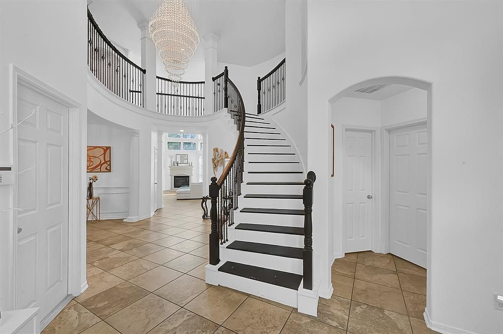 2703 Marble Brook Ln Pearland, TX 77584 - Thumbnail 2