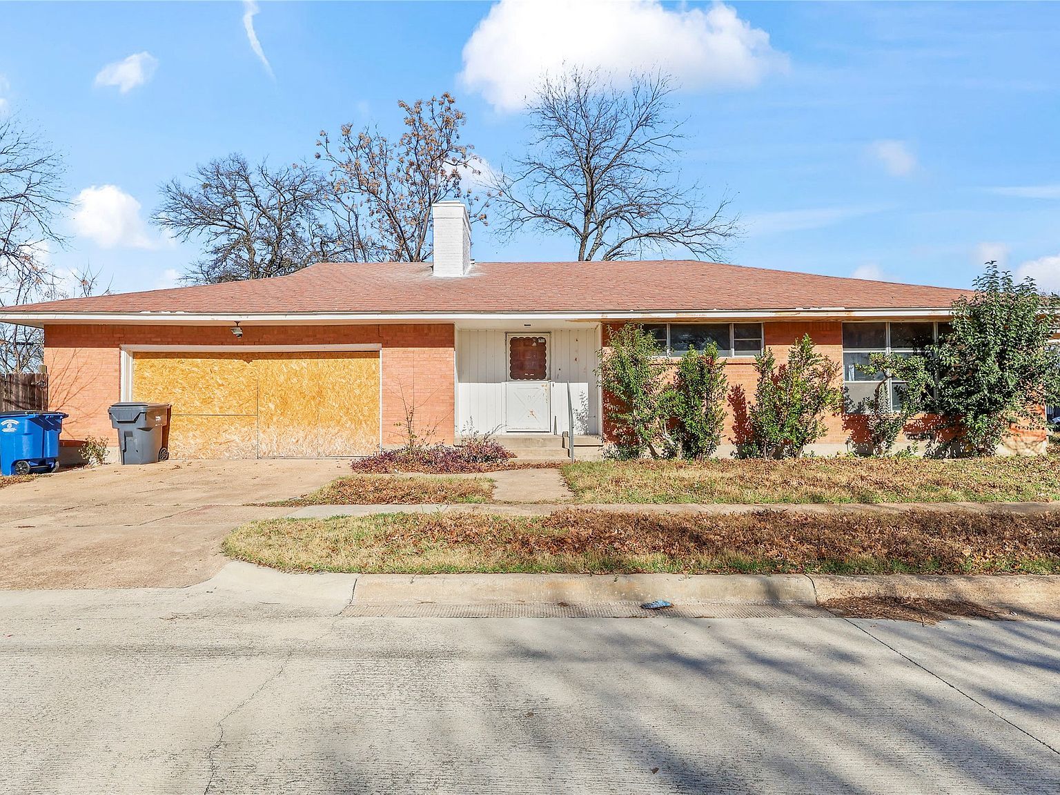 1231 S Montclair Ave Dallas, TX 75208 - Thumbnail 2