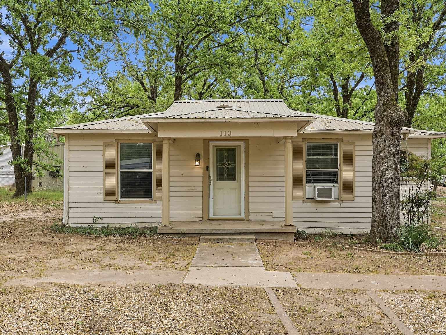 113 Karen Ln Gun Barrel City, TX 75156  | Single Family