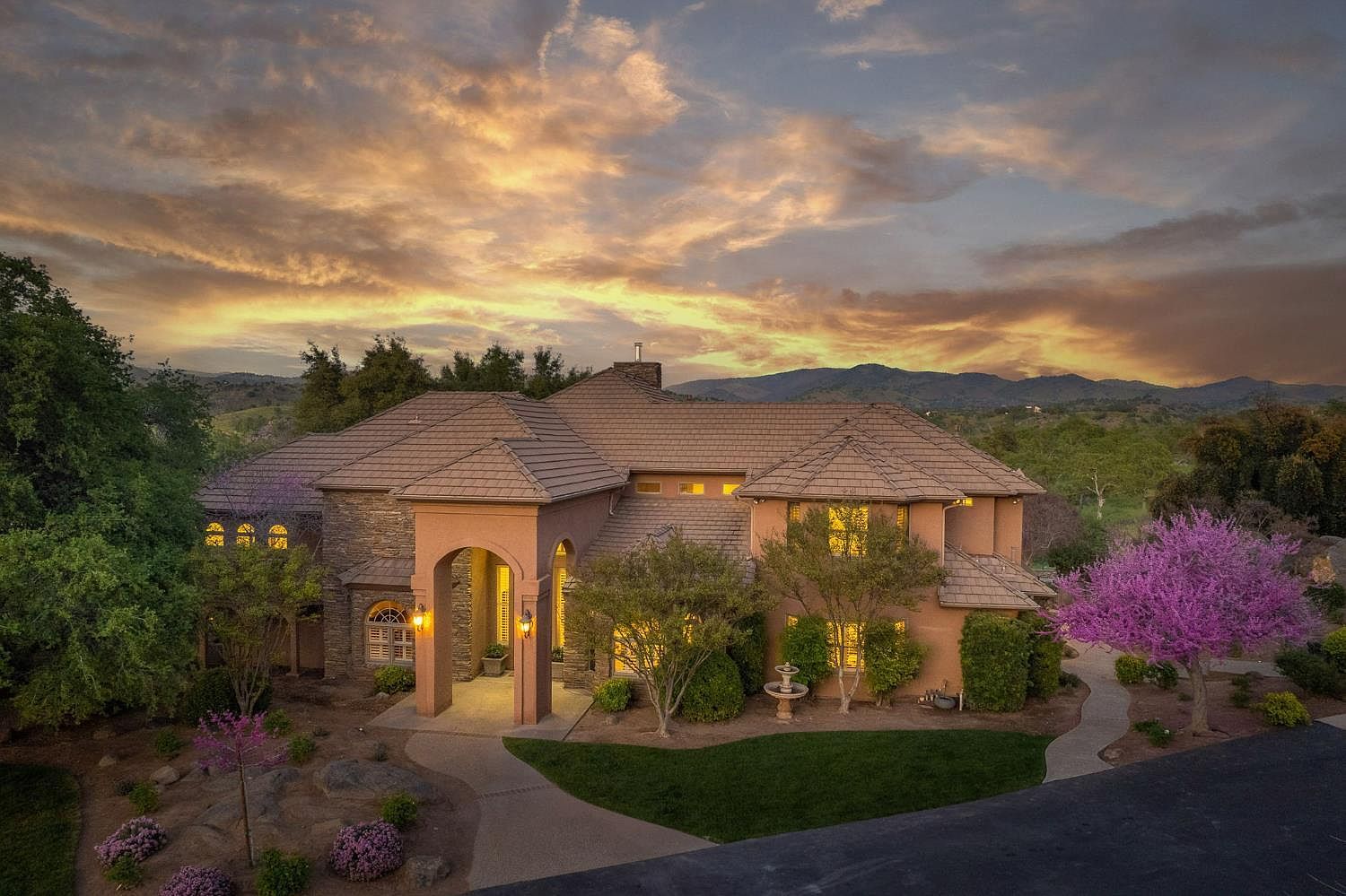 16115 Deer Path Ln Clovis, CA 93619 - Thumbnail 2