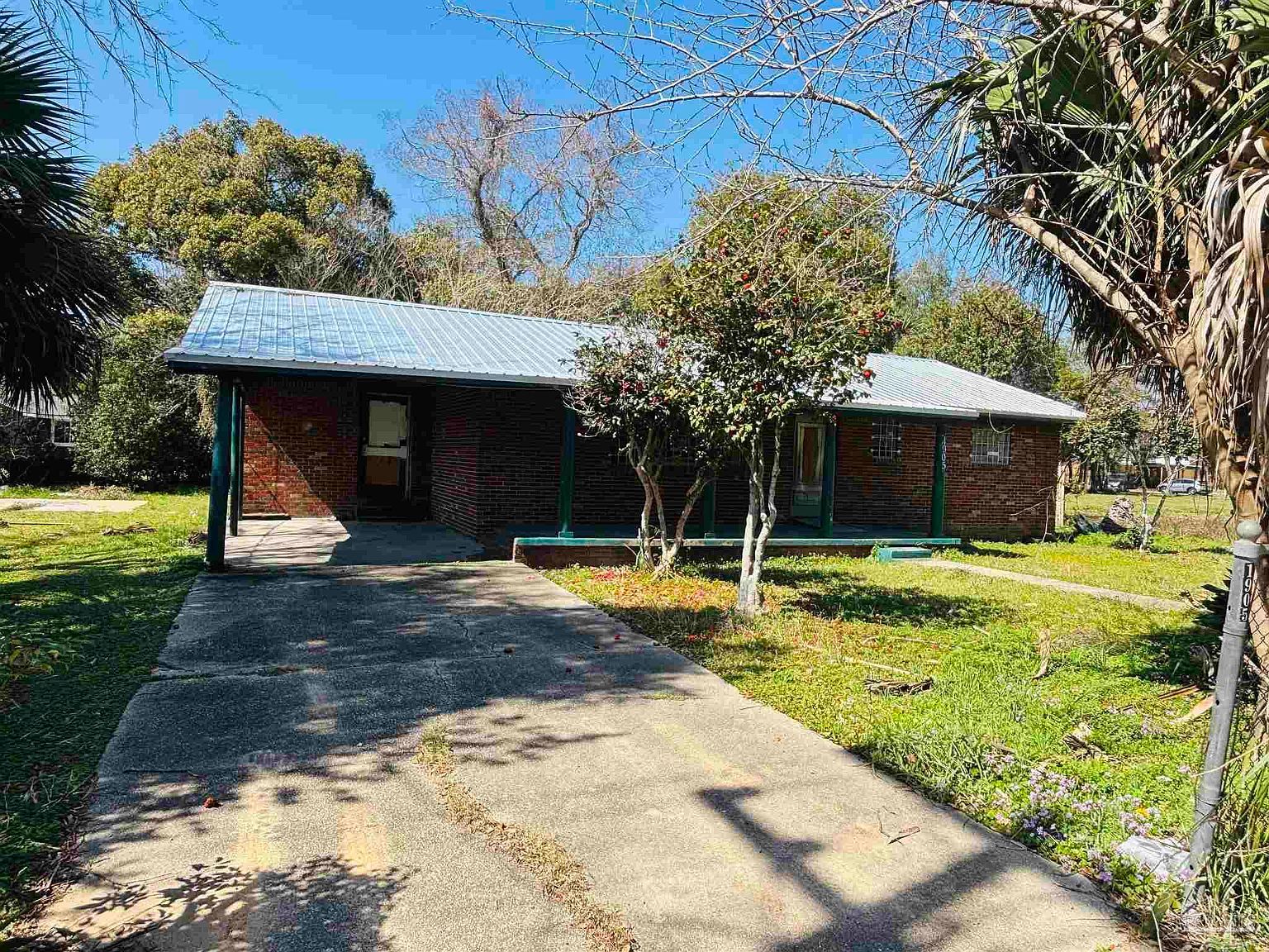 1905 N South St Pensacola, FL 32505 - Thumbnail 2