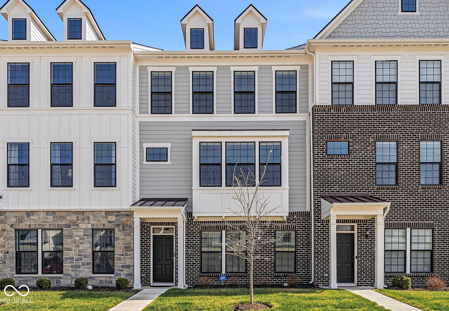 3267 Morab Dr Zionsville, IN 46077  | New build