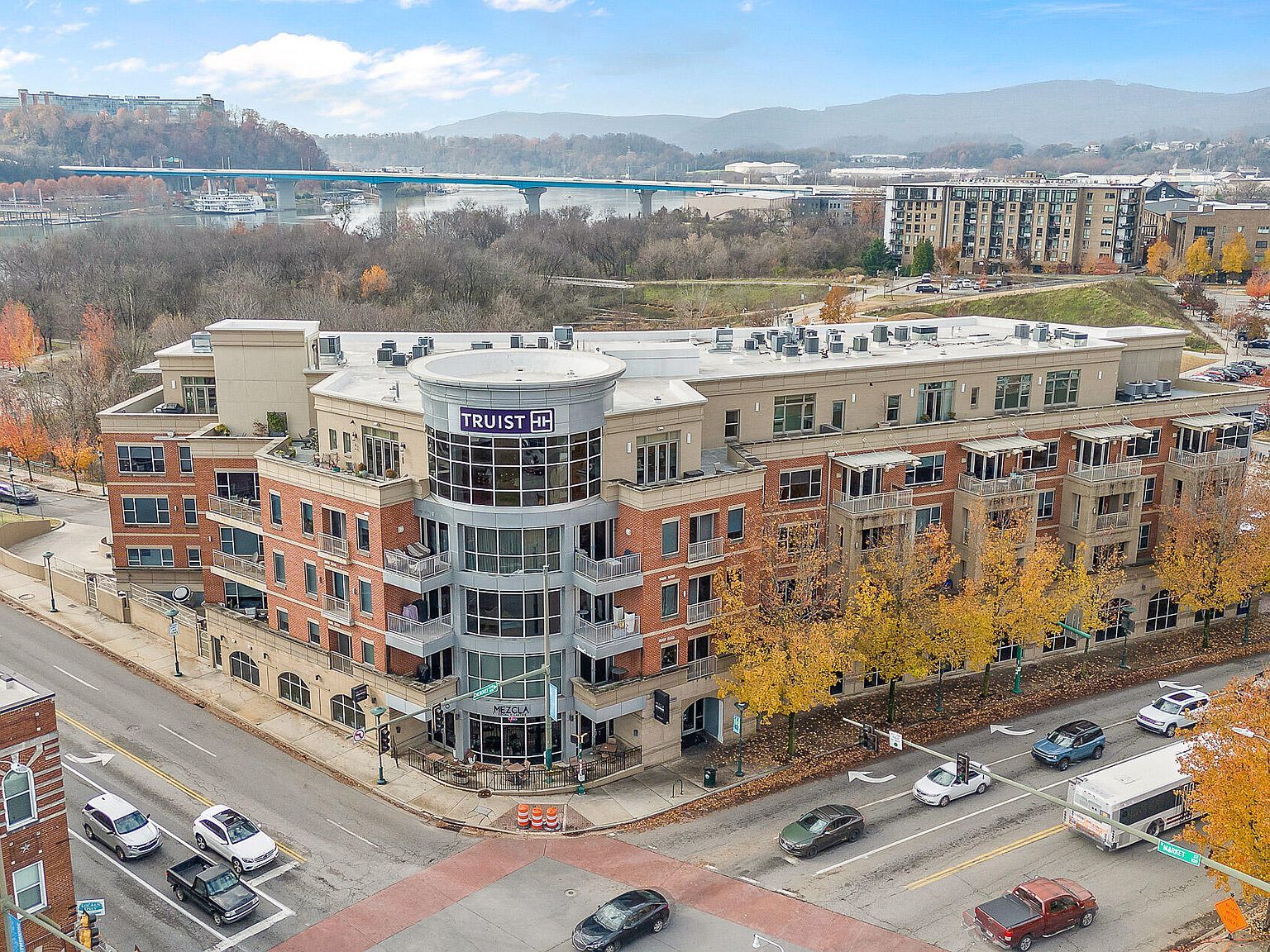 4 Cherokee Blvd #409 Chattanooga, TN 37405 - Thumbnail 2