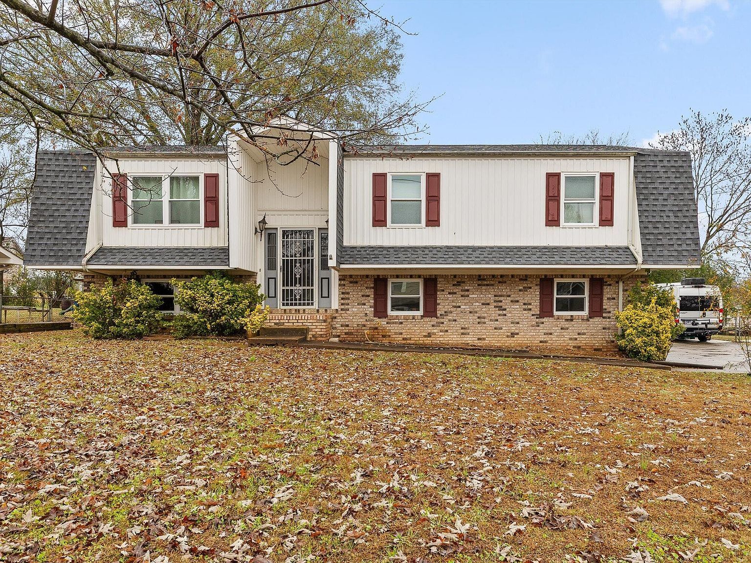 1524 Caramel Cir Hixson, TN 37343 - Thumbnail 2