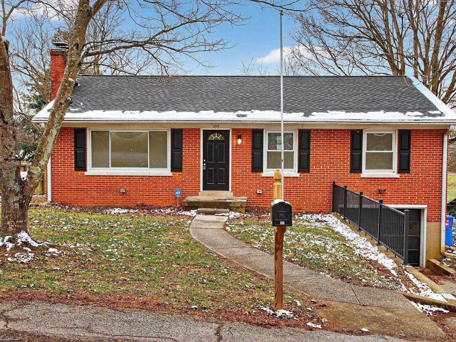 103 Highview Dr Midway, KY 40347 - Thumbnail 2