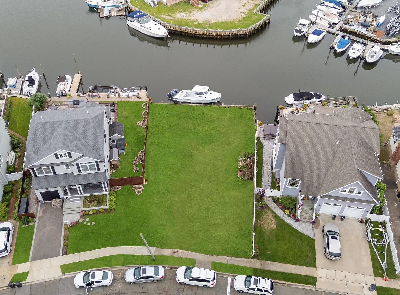 2536 Riverside Dr Wantagh, NY 11793 - Thumbnail 2